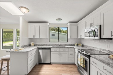 SELLER MOTIVATED. SELLER WILL REPLACE ROOF WITH REASONABLE OFFER on Zellwood Station Country Club in Florida - for sale on GolfHomes.com, golf home, golf lot