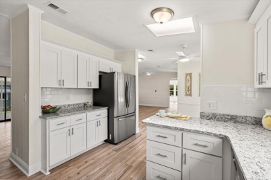 SELLER MOTIVATED. SELLER WILL REPLACE ROOF WITH REASONABLE OFFER on Zellwood Station Country Club in Florida - for sale on GolfHomes.com, golf home, golf lot
