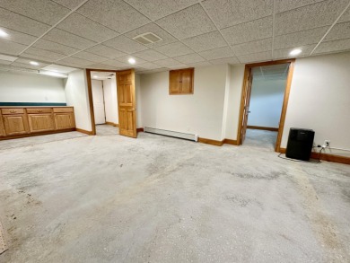 ''I'm excited about this condo, and you will be too!''
Step on Willowdale Golf Club in Maine - for sale on GolfHomes.com, golf home, golf lot