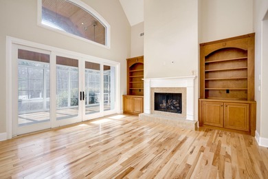 Exceptional value in Mount Vintage - 5400 sq ft of beautiful on Mount Vintage Plantation and Golf Club  in South Carolina - for sale on GolfHomes.com, golf home, golf lot