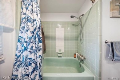 This charming ranch that's move-in ready  packed with features on Maple Lane Golf Club in Michigan - for sale on GolfHomes.com, golf home, golf lot