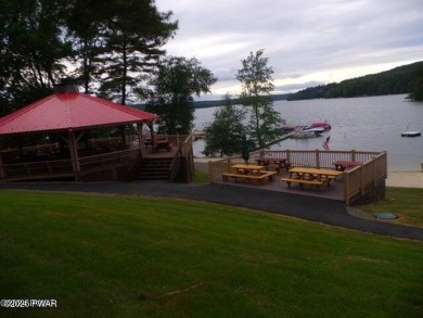 Beautiful .48/Acre Building Lot in Tanglwood Lakes community on Paupack Hills Golf and Country Club in Pennsylvania - for sale on GolfHomes.com, golf home, golf lot
