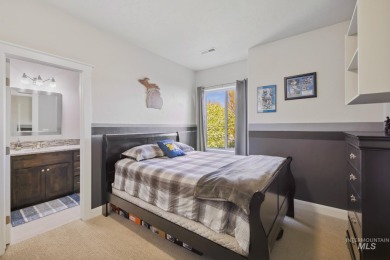 This stunning, custom-built home features both a primary and on Hunters Point Golf Club in Idaho - for sale on GolfHomes.com, golf home, golf lot