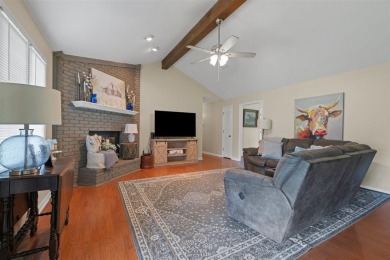 You can't beat this location! Welcome to 227 Saint Albans Drive- on Indian Hills Country Club, Inc in Kentucky - for sale on GolfHomes.com, golf home, golf lot