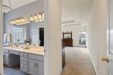 Desirable Golf Course Living!This spacious, well-maintained 3+ on Bailey Ranch Golf Club in Oklahoma - for sale on GolfHomes.com, golf home, golf lot