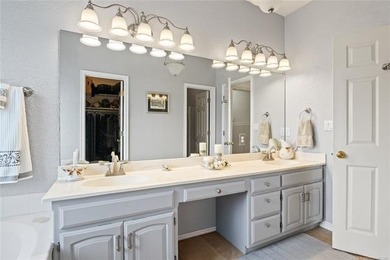 Desirable Golf Course Living!This spacious, well-maintained 3+ on Bailey Ranch Golf Club in Oklahoma - for sale on GolfHomes.com, golf home, golf lot