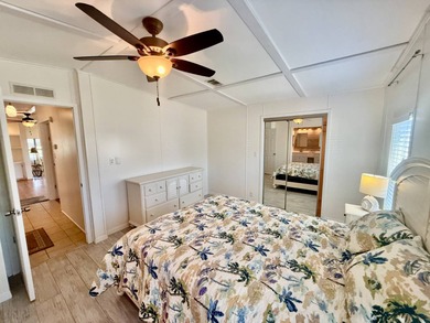 Home is located in Water Oak Country Club Estates in Lady Lake on Water Oak Country Club Estates in Florida - for sale on GolfHomes.com, golf home, golf lot