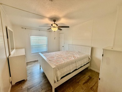 Home is located in Water Oak Country Club Estates in Lady Lake on Water Oak Country Club Estates in Florida - for sale on GolfHomes.com, golf home, golf lot