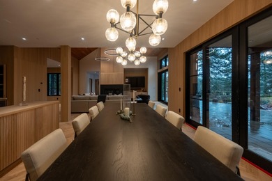 Just off the 18th tee box, Par 5 is a refined mountain retreat on Lahontan Golf Club - Lahontan in California - for sale on GolfHomes.com, golf home, golf lot