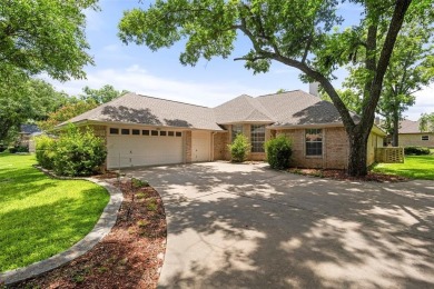 Don't miss this meticulously maintained, two-owner home in the on Pecan Plantation Country Club in Texas - for sale on GolfHomes.com, golf home, golf lot