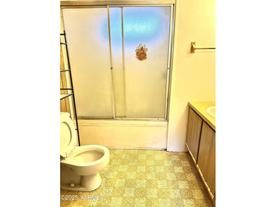 Located on parcel 181309-21003, this manufactured home is just on Suntides Golf Course in Washington - for sale on GolfHomes.com, golf home, golf lot