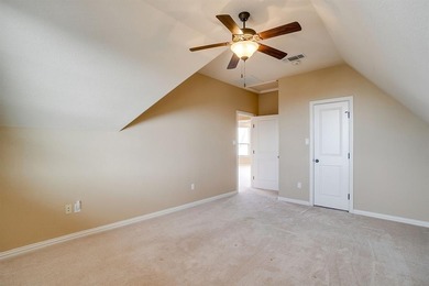 Beautifully designed 2-bedroom, 2.5-bath townhome in The on Harbor Lakes Golf Club in Texas - for sale on GolfHomes.com, golf home, golf lot