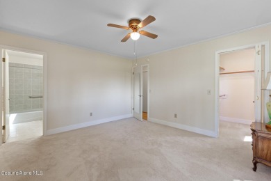 This beautifully updated 4 bed / 3 bath home sits on a spacious on Hayden Lake Country Club in Idaho - for sale on GolfHomes.com, golf home, golf lot