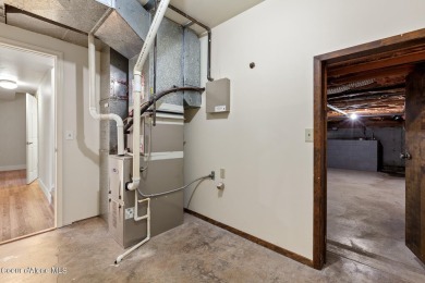 This beautifully updated 4 bed / 3 bath home sits on a spacious on Hayden Lake Country Club in Idaho - for sale on GolfHomes.com, golf home, golf lot
