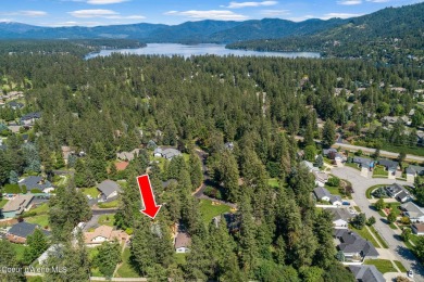This beautifully updated 4 bed / 3 bath home sits on a spacious on Hayden Lake Country Club in Idaho - for sale on GolfHomes.com, golf home, golf lot