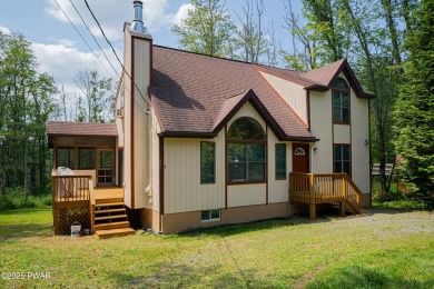 Discover this beautifully maintained contemporary home in The on The Hideout Golf in Pennsylvania - for sale on GolfHomes.com, golf home, golf lot