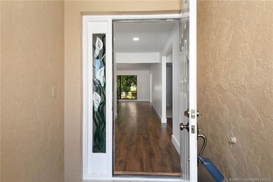 Gorgeous home on 1/4 acre corner lot in Martin Downs. 3 BR plus on Martin Downs Country Club in Florida - for sale on GolfHomes.com, golf home, golf lot