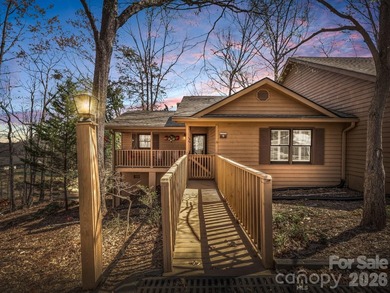 Stunning 2 bedroom/2 bathroom condo overlooking the golf course! on  in North Carolina - for sale on GolfHomes.com, golf home, golf lot