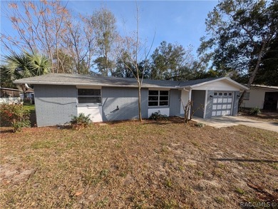 MOVE-IN READY GEM IN THE HEART OF BEVERLY HILLS! Discover the on Brentwood Farms Golf Club in Florida - for sale on GolfHomes.com, golf home, golf lot