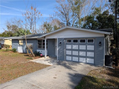 MOVE-IN READY GEM IN THE HEART OF BEVERLY HILLS! Discover the on Brentwood Farms Golf Club in Florida - for sale on GolfHomes.com, golf home, golf lot