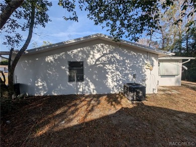 MOVE-IN READY GEM IN THE HEART OF BEVERLY HILLS! Discover the on Brentwood Farms Golf Club in Florida - for sale on GolfHomes.com, golf home, golf lot