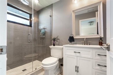 This Tastefully Furnished Townhome in the Lakes of Deer Creek is on Deer Creek Golf Club in Florida - for sale on GolfHomes.com, golf home, golf lot