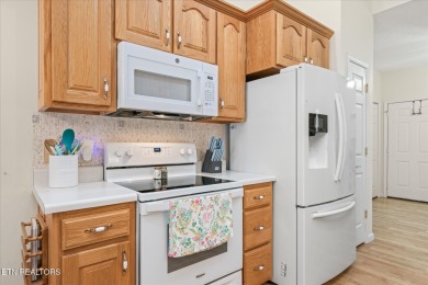 Live the Fairfield Glade Lifestyle! This 3 bedrooom 2 bathroom on Heatherhurst Golf Course in Tennessee - for sale on GolfHomes.com, golf home, golf lot
