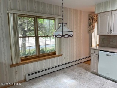 Welcome to Greenbriar Woodlands adult community . This 2 bedroom on Greenbriar Woodlands in New Jersey - for sale on GolfHomes.com, golf home, golf lot