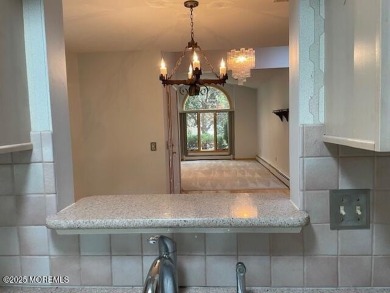 Welcome to Greenbriar Woodlands adult community . This 2 bedroom on Greenbriar Woodlands in New Jersey - for sale on GolfHomes.com, golf home, golf lot
