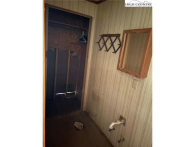 2bdr/1 1/2 bath cottage with great covered porch overlooking the on Land Harbor Golf Course in North Carolina - for sale on GolfHomes.com, golf home, golf lot