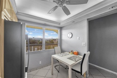 BEAUTIFUL 2 BEDROOM 2 BATH WITH MAGNIFICENT LAKE AND FOUNTAIN on Wynmoor Golf Course in Florida - for sale on GolfHomes.com, golf home, golf lot