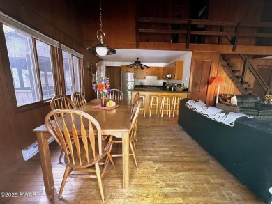 CUTE & WELCOMING 4-SEASON Chalet style CONTEMPORARY IN FAWN LAKE on Forest Lake Club in Pennsylvania - for sale on GolfHomes.com, golf home, golf lot