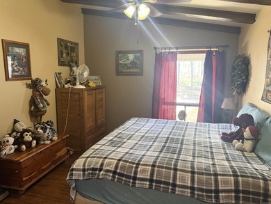 Welcome to your Fairfield Bay retreat! This 3-bedroom, 2-bath on Indian Hills Country Club in Arkansas - for sale on GolfHomes.com, golf home, golf lot