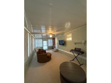 Discover Your Florida Oasis!    Welcome to your secret hideaway on Hamptons Golf Club in Florida - for sale on GolfHomes.com, golf home, golf lot