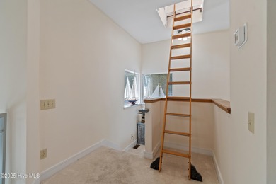 Welcome to this beautiful 3-bedroom, 2 1/2 bath home perfectly on Lockwood Folly Country Club in North Carolina - for sale on GolfHomes.com, golf home, golf lot