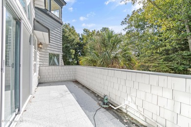 Welcome to this beautiful 3-bedroom, 2 1/2 bath home perfectly on Lockwood Folly Country Club in North Carolina - for sale on GolfHomes.com, golf home, golf lot