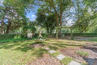 Welcome to this beautiful 3-bedroom, 2 1/2 bath home perfectly on Lockwood Folly Country Club in North Carolina - for sale on GolfHomes.com, golf home, golf lot