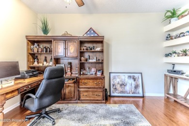Come Live in the Beautiful Gated Community of Silverthorn, This on Silverthorn Country Club in Florida - for sale on GolfHomes.com, golf home, golf lot