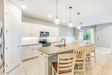SELLER is offering $5,000 at closing for buyer concession toward on River Hall Country Club in Florida - for sale on GolfHomes.com, golf home, golf lot