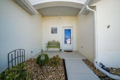 Well-maintained and move-in ready 2-bedroom, 2-bath, 1-car on Twisted Oaks Golf Club in Florida - for sale on GolfHomes.com, golf home, golf lot