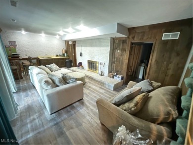Looking for a change in lifestyle? Welcome to 39 Pueblo Trail on Lake Mohawk Golf Club in Ohio - for sale on GolfHomes.com, golf home, golf lot