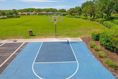 SELLER is offering $5,000 at closing for buyer concession toward on River Hall Country Club in Florida - for sale on GolfHomes.com, golf home, golf lot