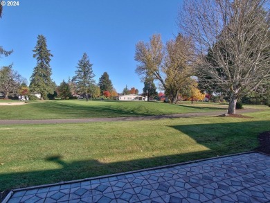 Welcome to this well maintained one level home on Michelbrook on Michelbook Country Club in Oregon - for sale on GolfHomes.com, golf home, golf lot