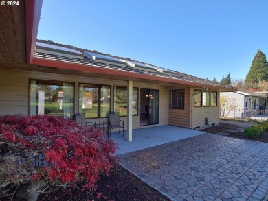 Welcome to this well maintained one level home on Michelbrook on Michelbook Country Club in Oregon - for sale on GolfHomes.com, golf home, golf lot