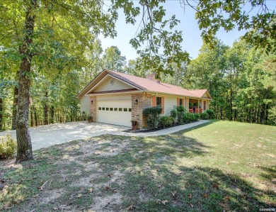 Discover this charming home in an active, quiet community.  As on Diamondhead Golf and Country Club in Arkansas - for sale on GolfHomes.com, golf home, golf lot