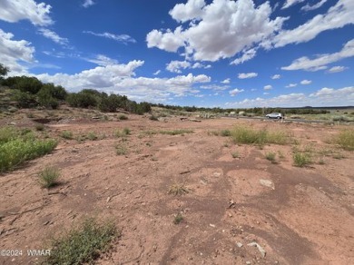 Build your dream home on the fairway.  Beautiful views of the on Snowflake Municipal Golf Course in Arizona - for sale on GolfHomes.com, golf home, golf lot