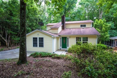Motivated Seller!  Lakefront living at its best.  Easy flat walk on The Trail At Chickasaw Pointe in South Carolina - for sale on GolfHomes.com, golf home, golf lot