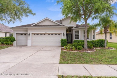 Wonderfully maintained 4 Bedroom, 3 bath, 3 car garage pool home on Hernando Oaks Golf and Country Club in Florida - for sale on GolfHomes.com, golf home, golf lot