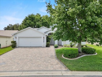 MOVE-IN READY! This beautifully maintained Extended Sandpiper on Sandpiper Golf Club in Florida - for sale on GolfHomes.com, golf home, golf lot