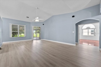 MOVE-IN READY! This beautifully maintained Extended Sandpiper on Sandpiper Golf Club in Florida - for sale on GolfHomes.com, golf home, golf lot